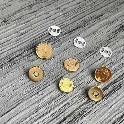 Кнопка магнитная с крышкой 14 мм Золото KM14 MM KP Gold фото